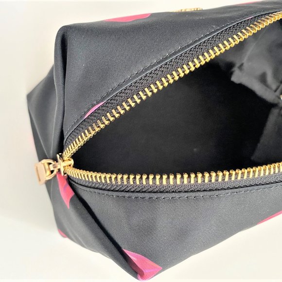 $98 Coach Small Nylon Boxy Cosmetic Case Pink Lips - Picture 6 of 6